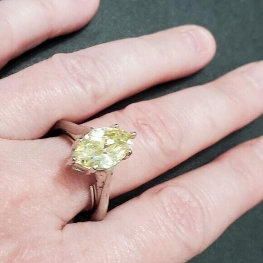 *Sale* Avon silver tone yellow CZ ring size 7.5